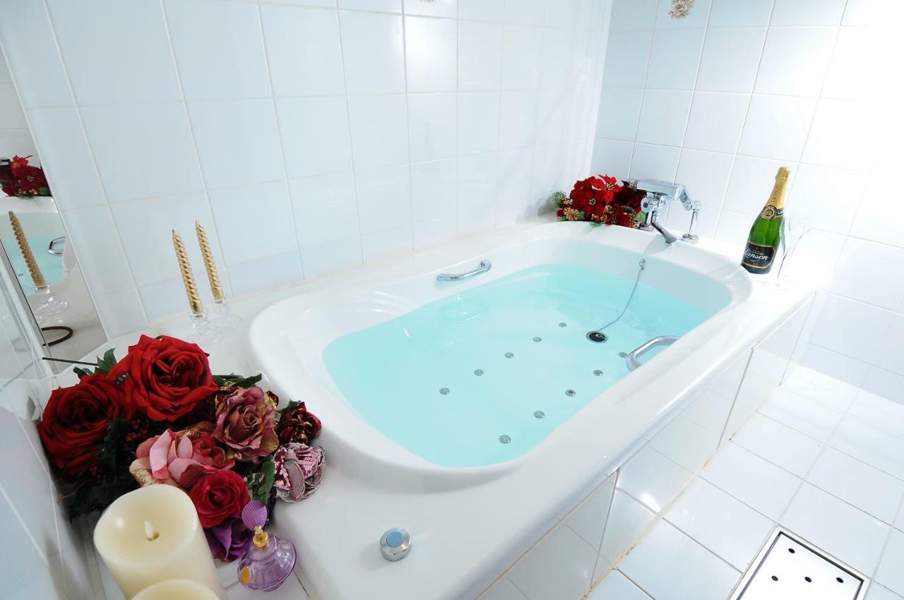 Hotel Blanc Chapel Christmas Sakai (Adults Only) Экстерьер фото